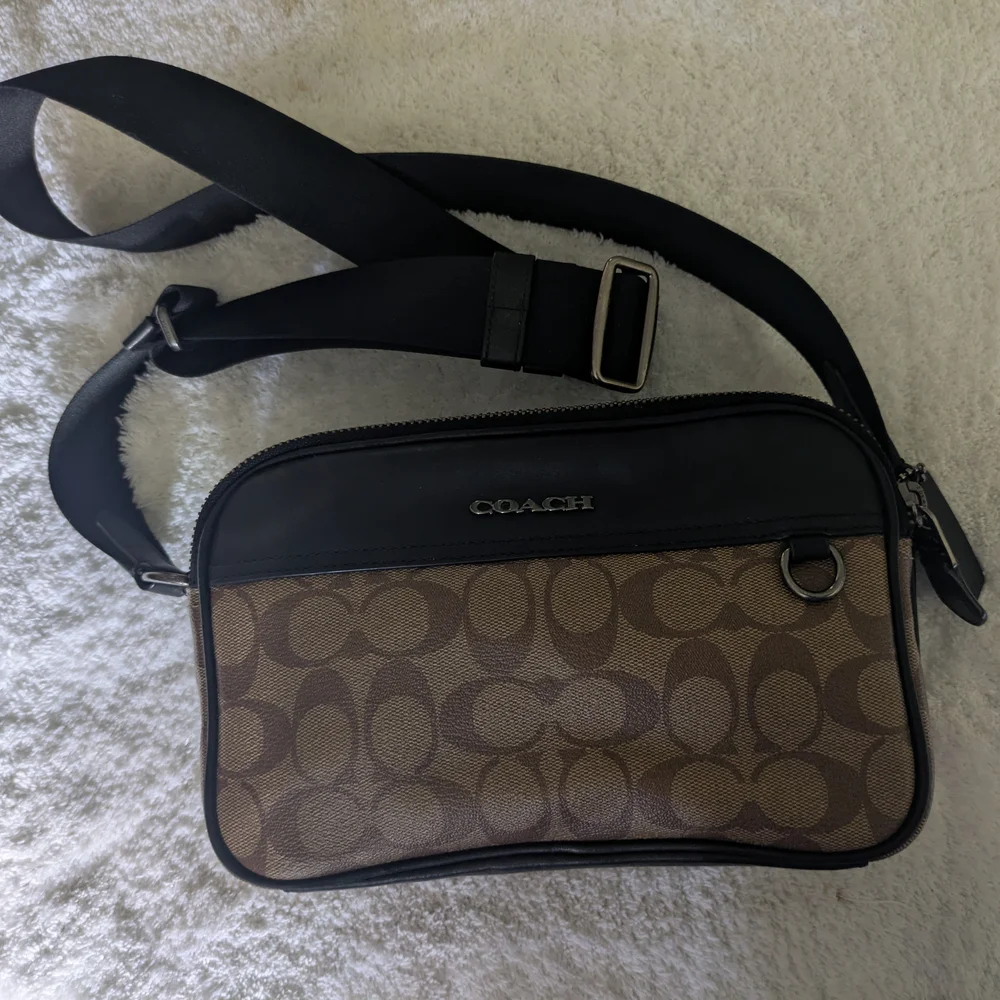 Coach Black and Brown Belt Bag with Signature Style - Picture 6 of 6